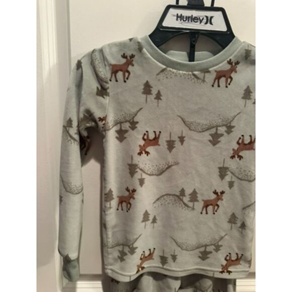 Carter's Two Piece Christmas Theme (Reindeer & Pine Trees) Mint PJS Size 5T - Picture 7 of 10